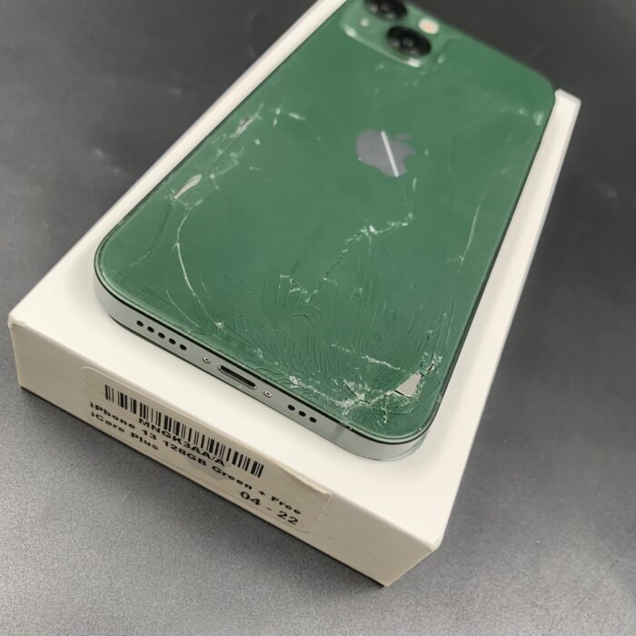 iPhone 13 128GB Green (Cracked Back) - Image 7