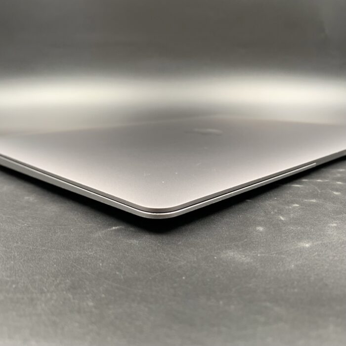 Macbook Air M1 13-inch 256GB Space Grey - Image 2