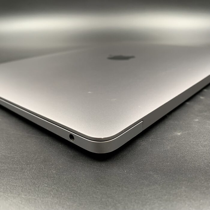 Macbook Air M1 13-inch 256GB Space Grey - Image 4
