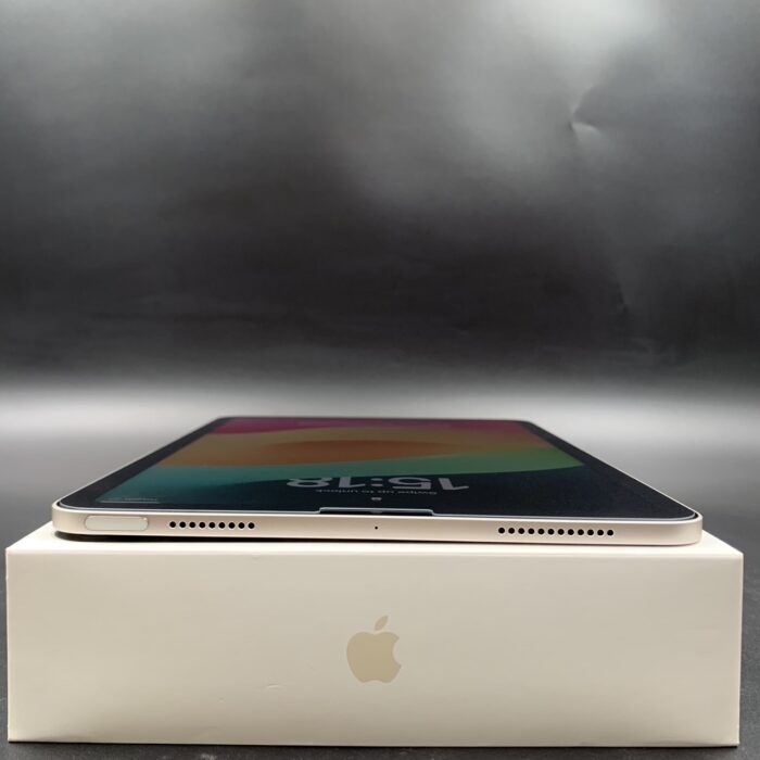 iPad Air 5th Gen M1 64GB Wifi Starlight - Image 3