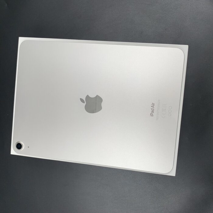 iPad Air 5th Gen M1 64GB Wifi Starlight - Image 6