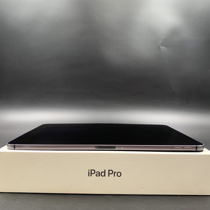 iPad Pro 11-inch 64GB Space Gray Wi-Fi + Cellular - Image 2