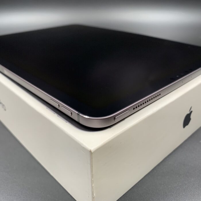 iPad Pro 11-inch 64GB Space Gray Wi-Fi + Cellular - Image 3