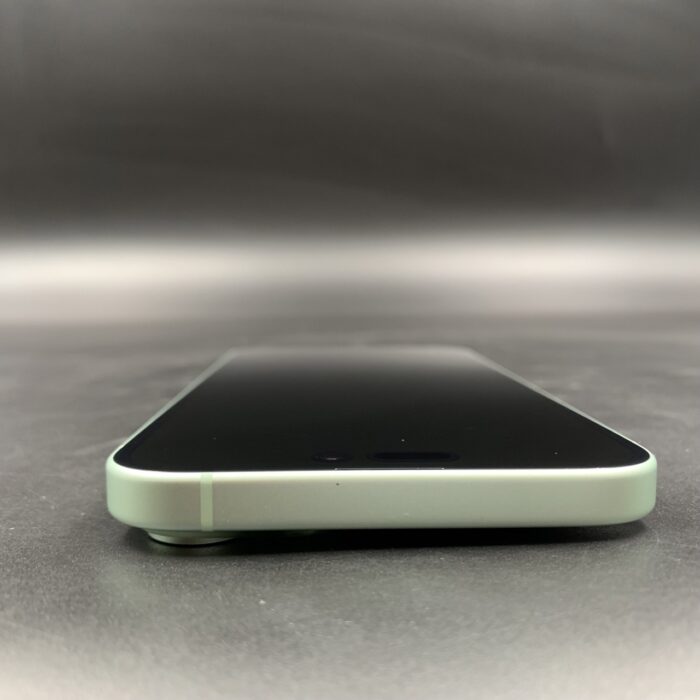 iPhone 15 Plus 256GB Green - Image 3