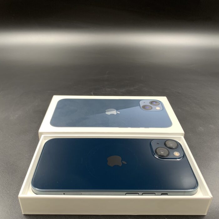iPhone 13 128GB Midnight - Image 2
