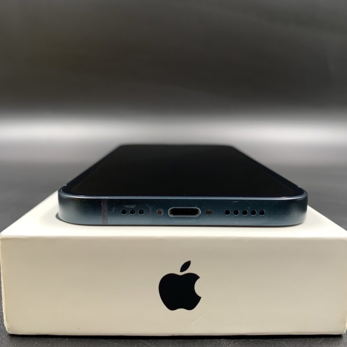 iPhone 13 128GB Midnight - Image 6