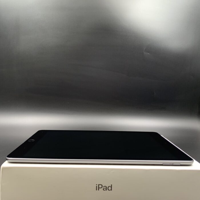 iPad (9th Gen) 64GB Wifi Space Grey - Image 2