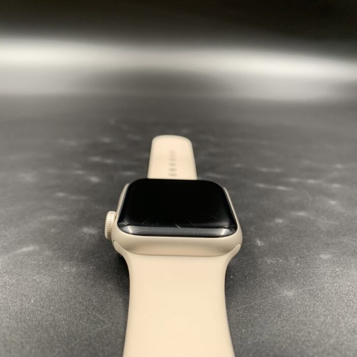 Apple Watch Series SE (Gen 2) Silver - Image 3