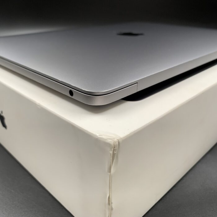 Macbook Pro M1 13" 512GB | 16GB Ram | Space Grey - Image 4