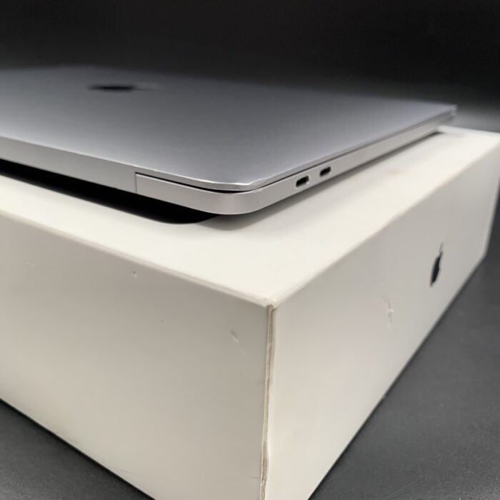 Macbook Pro M1 13" 512GB | 16GB Ram | Space Grey - Image 5
