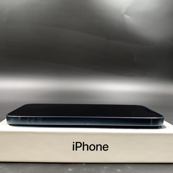 iPhone 13 128GB Midnight - Image 3