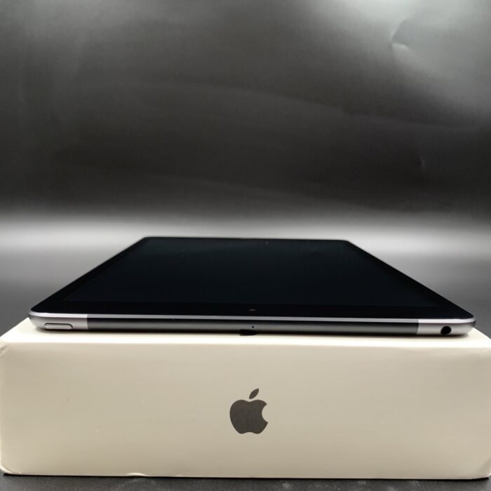 iPad (9th Gen) 64GB Wifi-Cellular Space Grey - Image 3