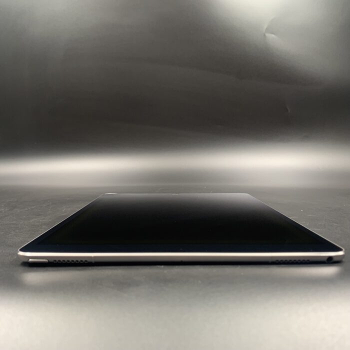 iPad Pro (10.5 - Inch) 64GB Wifi + Cellular Space Grey - Image 3