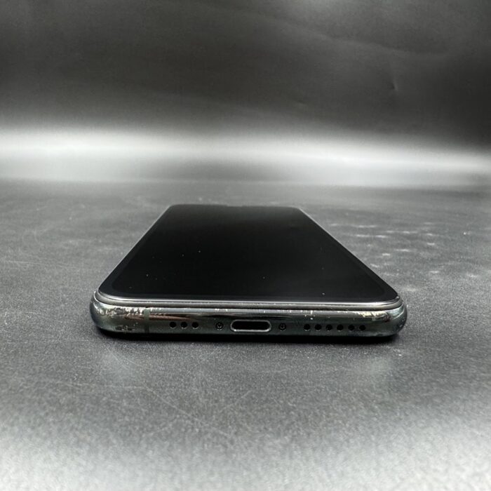 iPhone 11 Pro 256GB Midnight Green (Cracked Back) - Image 6