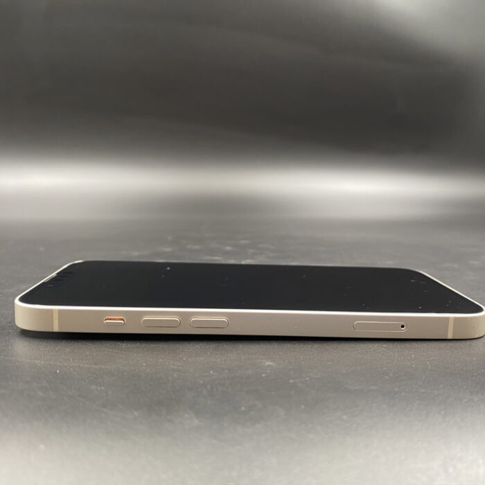 iPhone 13 128GB Starlight - Image 4