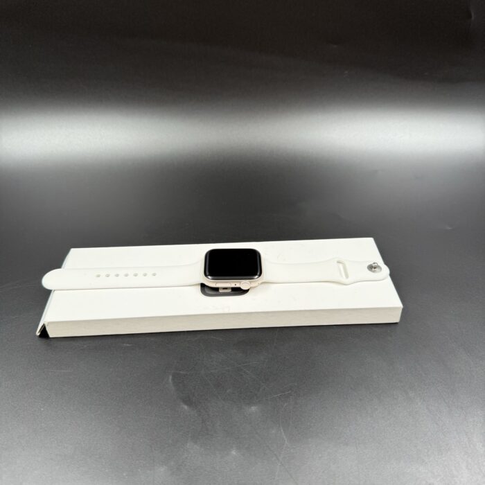 Apple Watch SE 2 44MM Starlight - Image 2