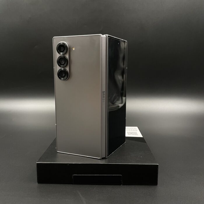 Samsung Galaxy Fold 6 256GB Silver Shadow - Image 3