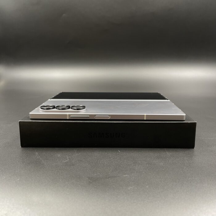 Samsung Galaxy Fold 6 256GB Silver Shadow - Image 4