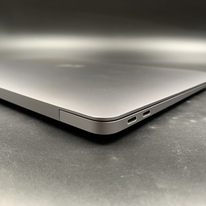 Macbook Air M1 13-inch 256GB Space Grey - Image 5