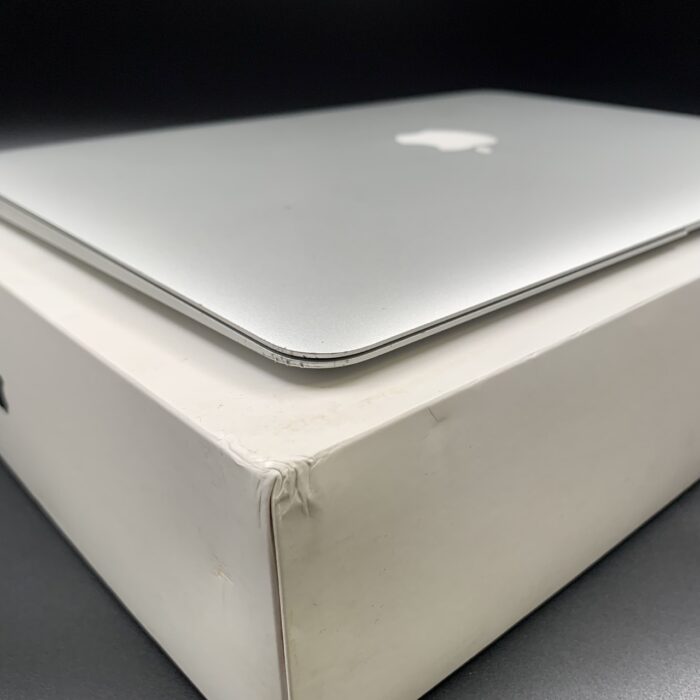 Macbook Air 13" 2015 1.6Ghz | 128GB SSD | 8GB Ram | Core i5 - Image 2