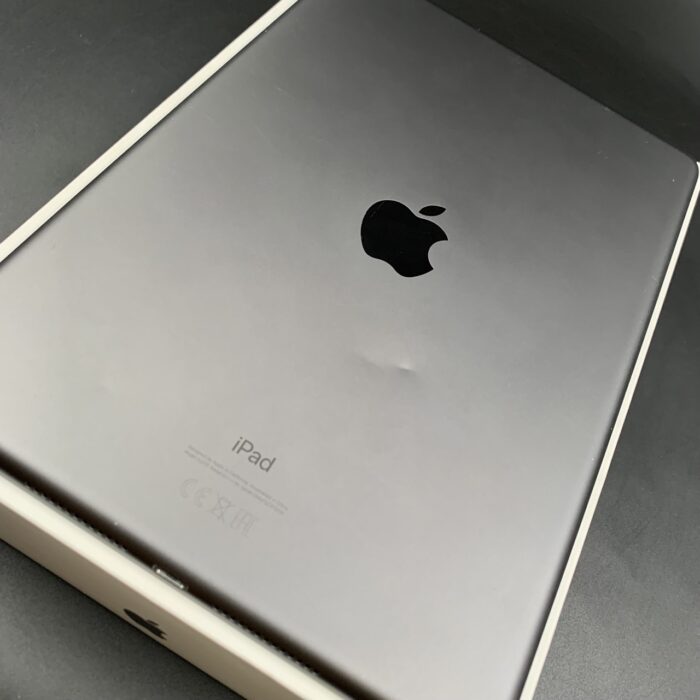 iPad 8th Generation 32GB Space Grey - Image 6