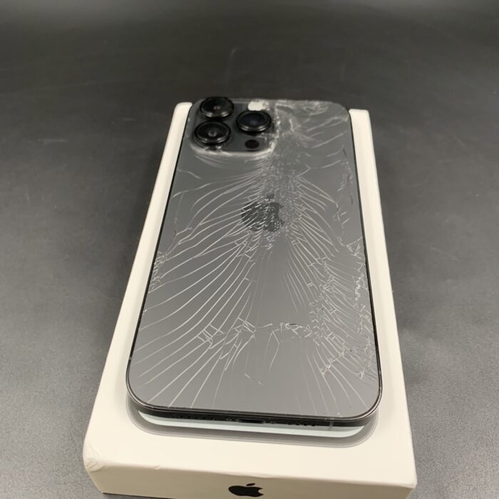 iPhone 14 Pro Max 128GB Space Black (Cracked Back) - Image 9