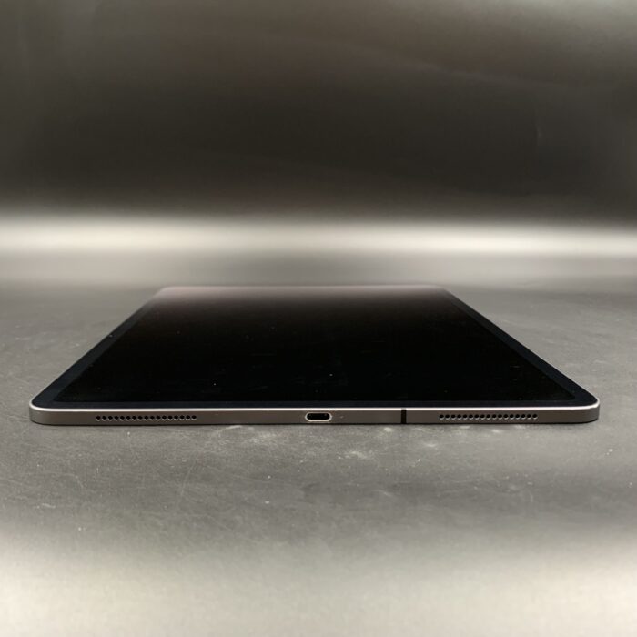 iPad Pro 12.9-inch (3rd Generation) 256GB Wi-Fi + Cellular - Image 3
