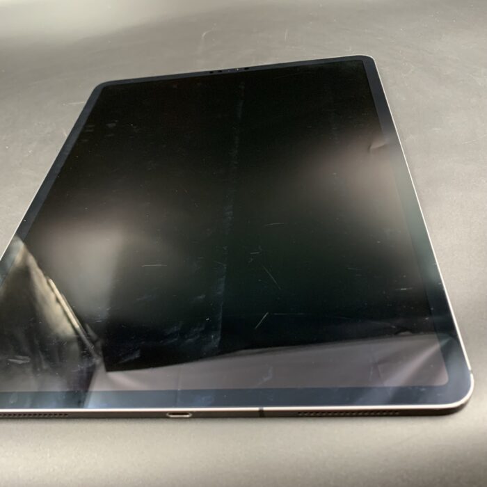 iPad Pro 12.9-inch (3rd Generation) 256GB Wi-Fi + Cellular - Image 7