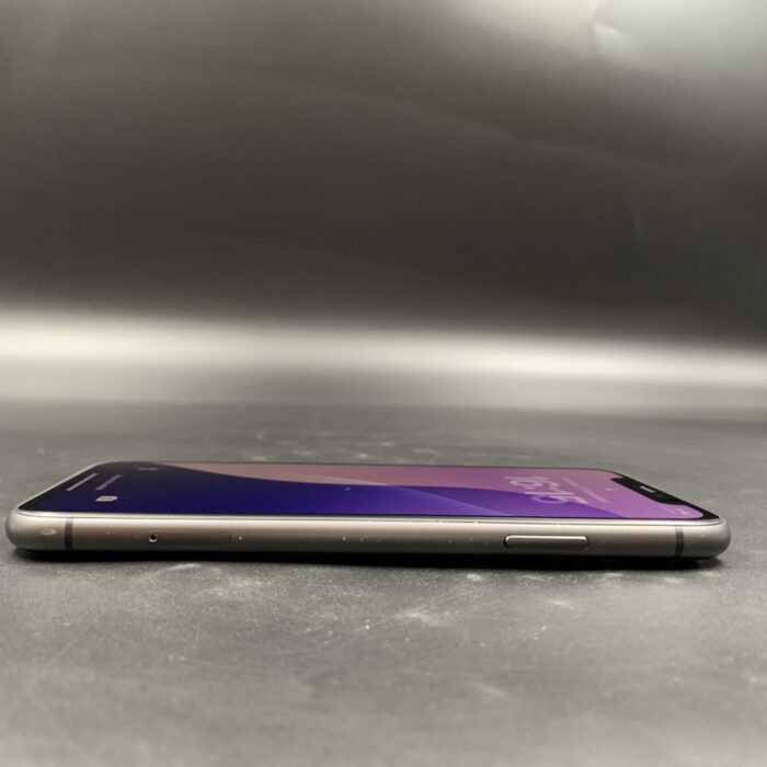 iPhone 11 128GB Black - Image 2