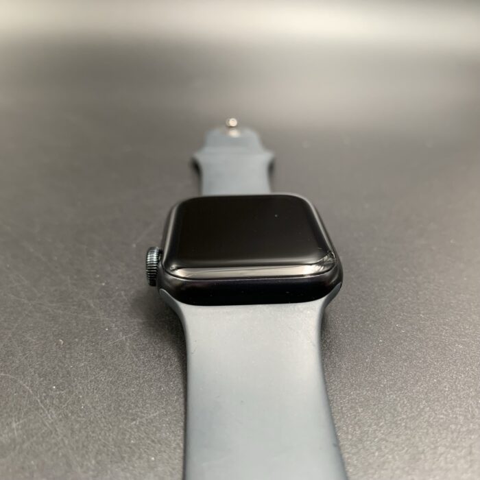 Apple Watch SE 2 Midnight 40MM - Image 2