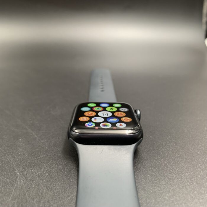Apple Watch SE 2 Midnight 40MM - Image 4