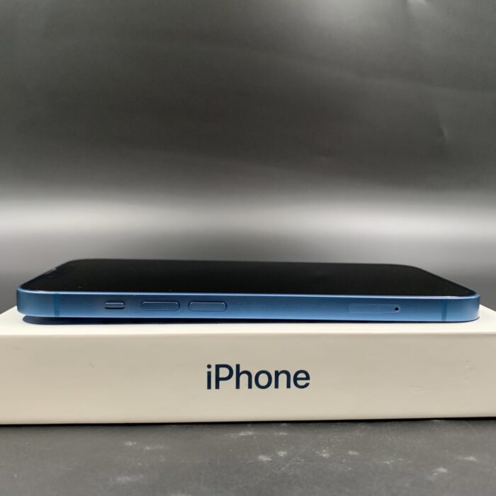 iPhone 13 256GB Blue - Image 5