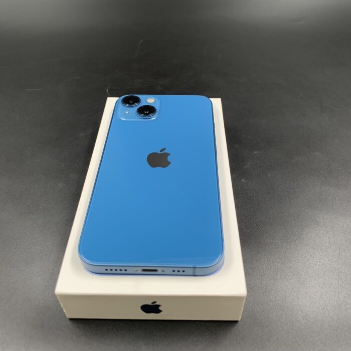 iPhone 13 256GB Blue - Image 7