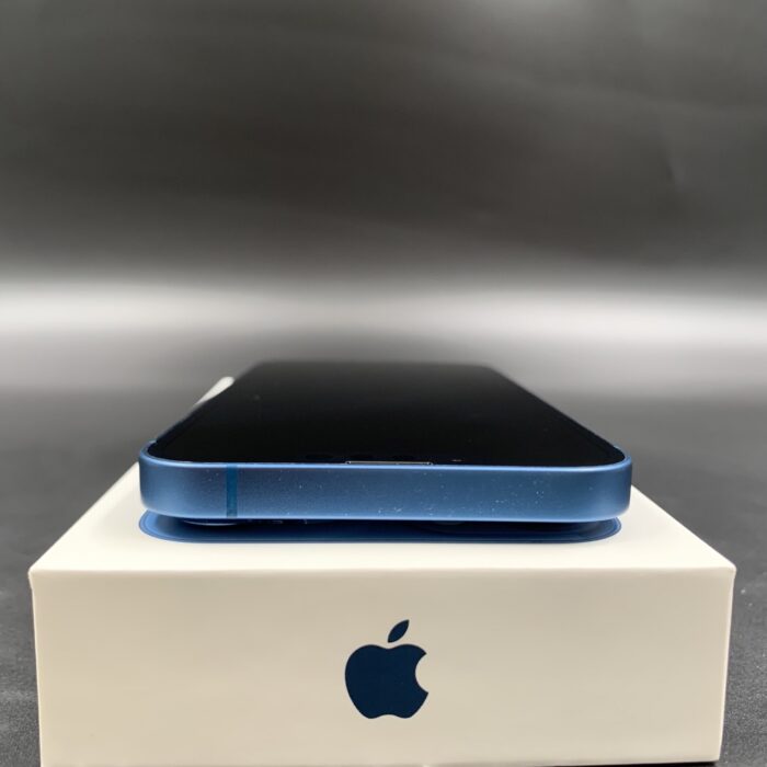 iPhone 13 256GB Blue - Image 3