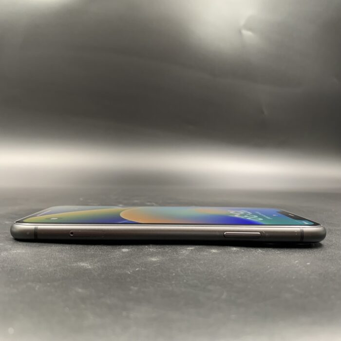 iPhone 11 128GB Black - Image 2