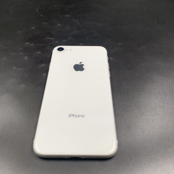 iPhone 8 64GB Silver - Image 7