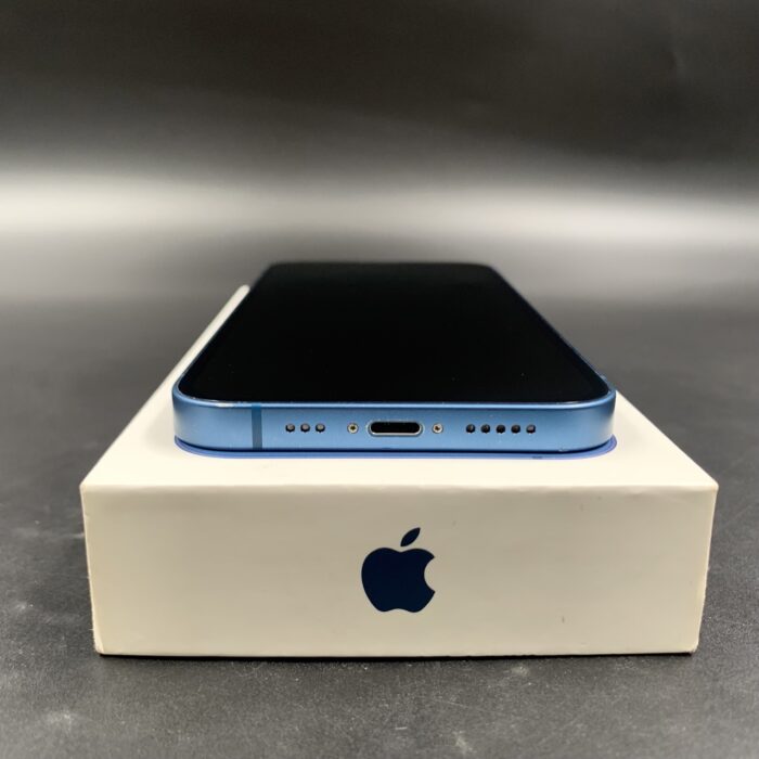 iPhone 13 256GB Blue - Image 6
