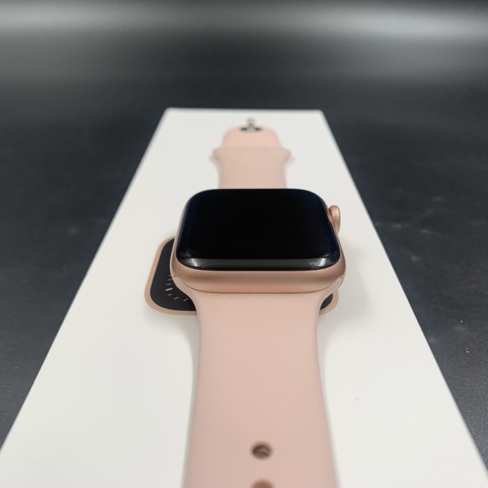 Apple Watch Series 6 44MM Rose Gold - Image 5