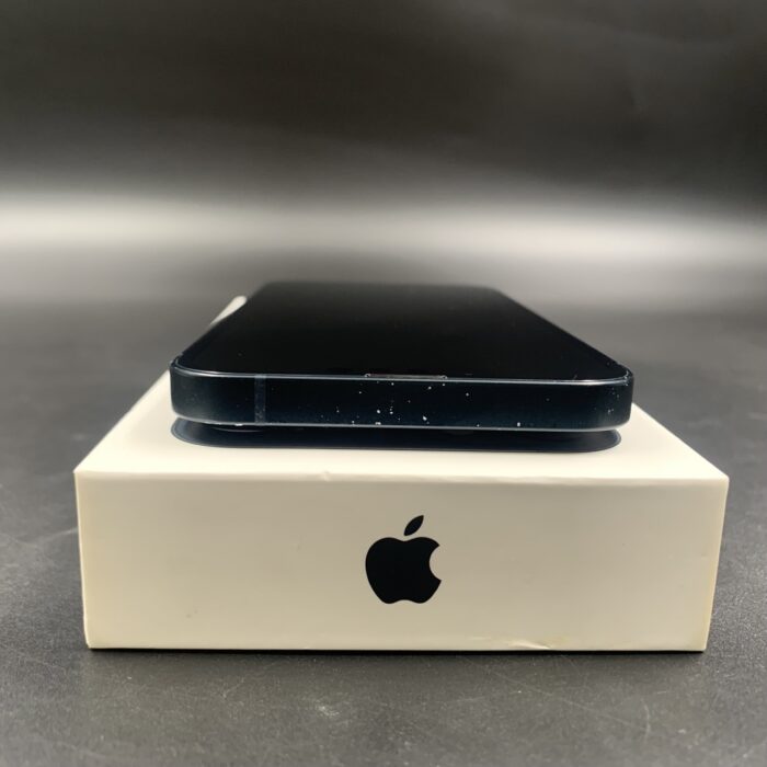 iPhone 13 128GB Midnight - Image 4