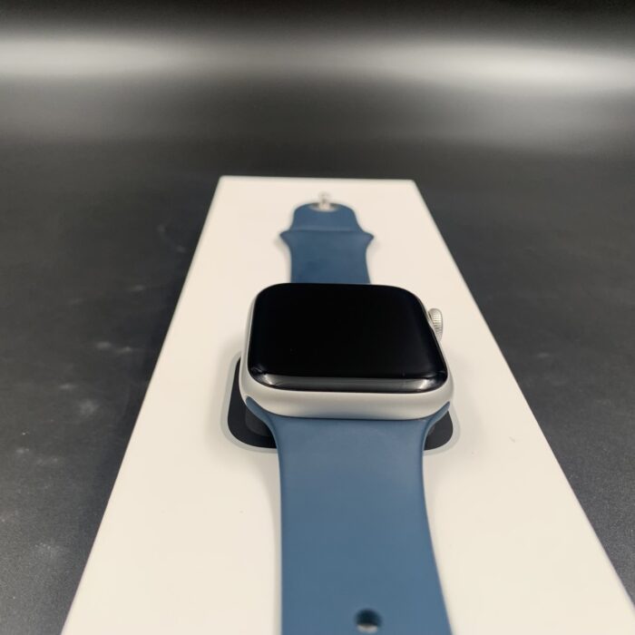 Apple Watch SE (Gen 1) 44MM Silver - Image 5