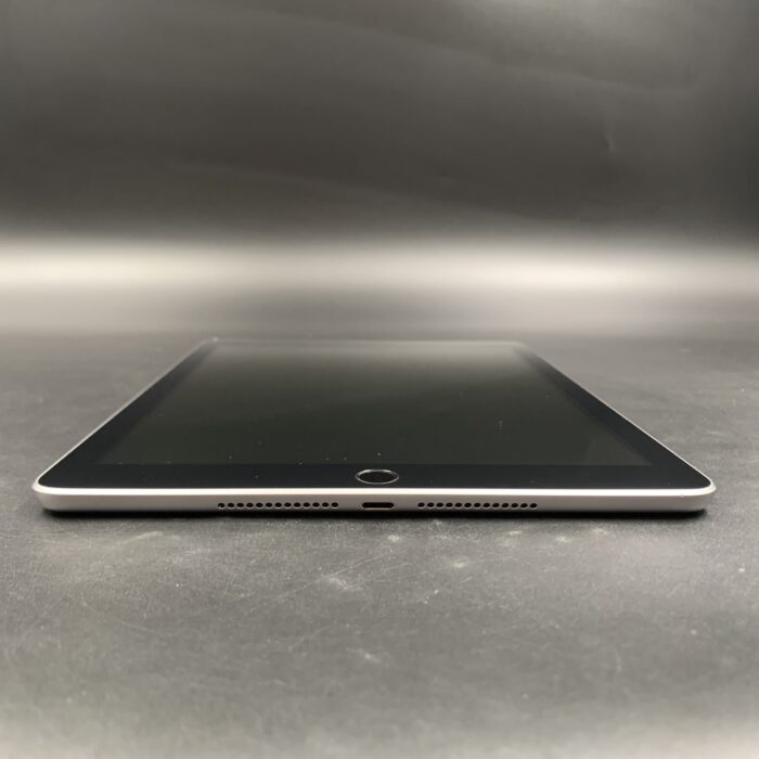 iPad (6th Generation) 128GB Wifi + Cellular Space Grey - Image 5