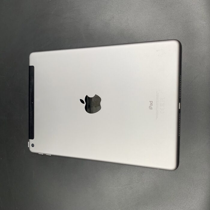 iPad (6th Generation) 128GB Wifi + Cellular Space Grey - Image 6