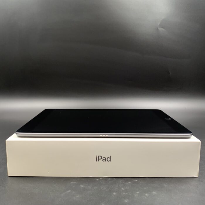 iPad (9th Generation) 64GB Wifi Space Grey - Image 4