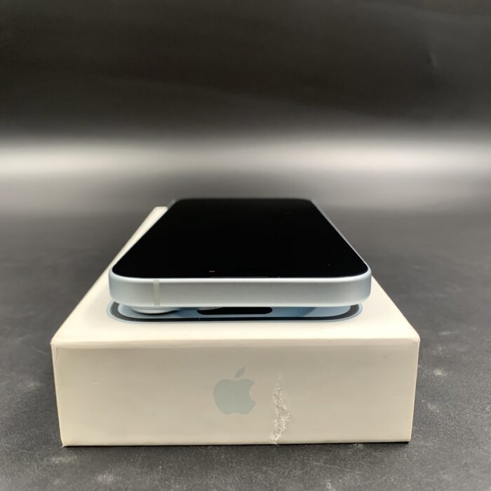 iPhone 15 256GB Blue - Image 4