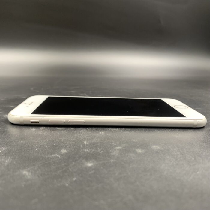 iPhone 7 128GB Silver - Image 4