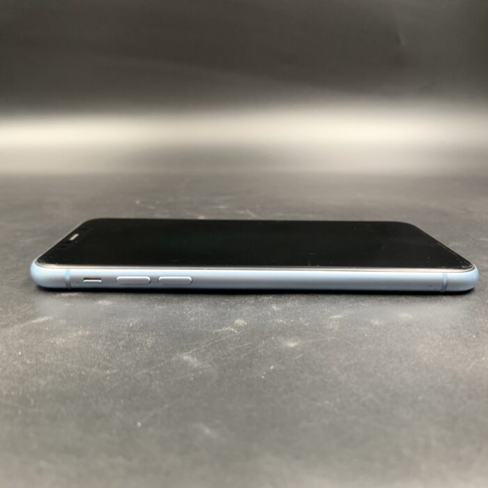 iPhone XR 64GB Blue - Image 4