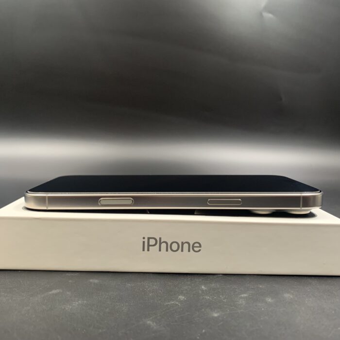 iPhone 16 Pro Max 256GB Natural Titanium - Image 3