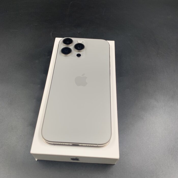 iPhone 16 Pro Max 256GB Natural Titanium - Image 7