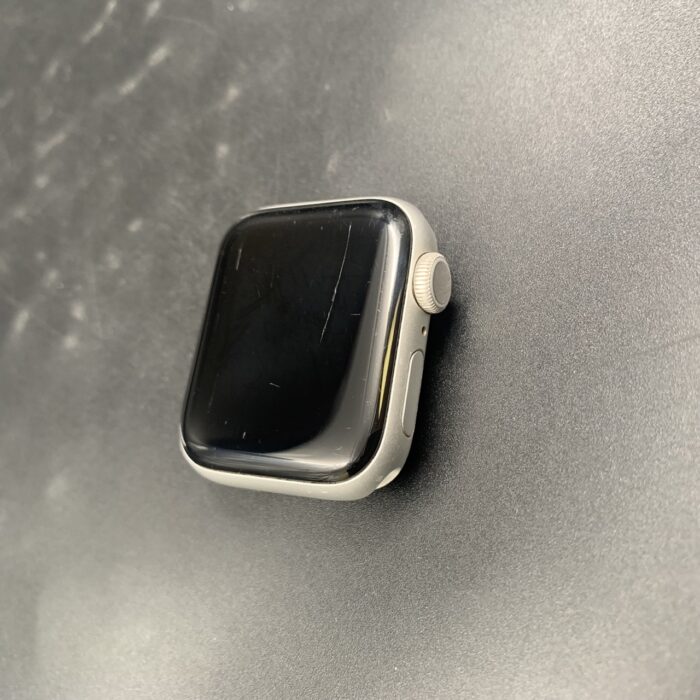 Apple watch Series 5 40MM Silver - Image 6