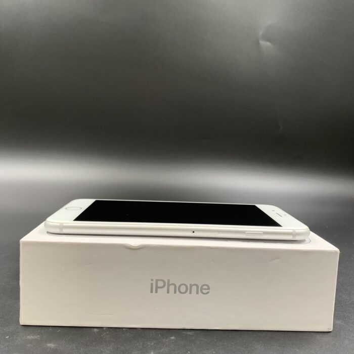 iPhone 8 Plus 256GB Silver - Image 2